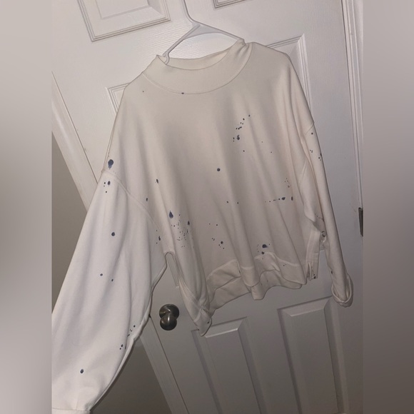 Cream old navy paint splatter pullover! - Picture 2 of 4